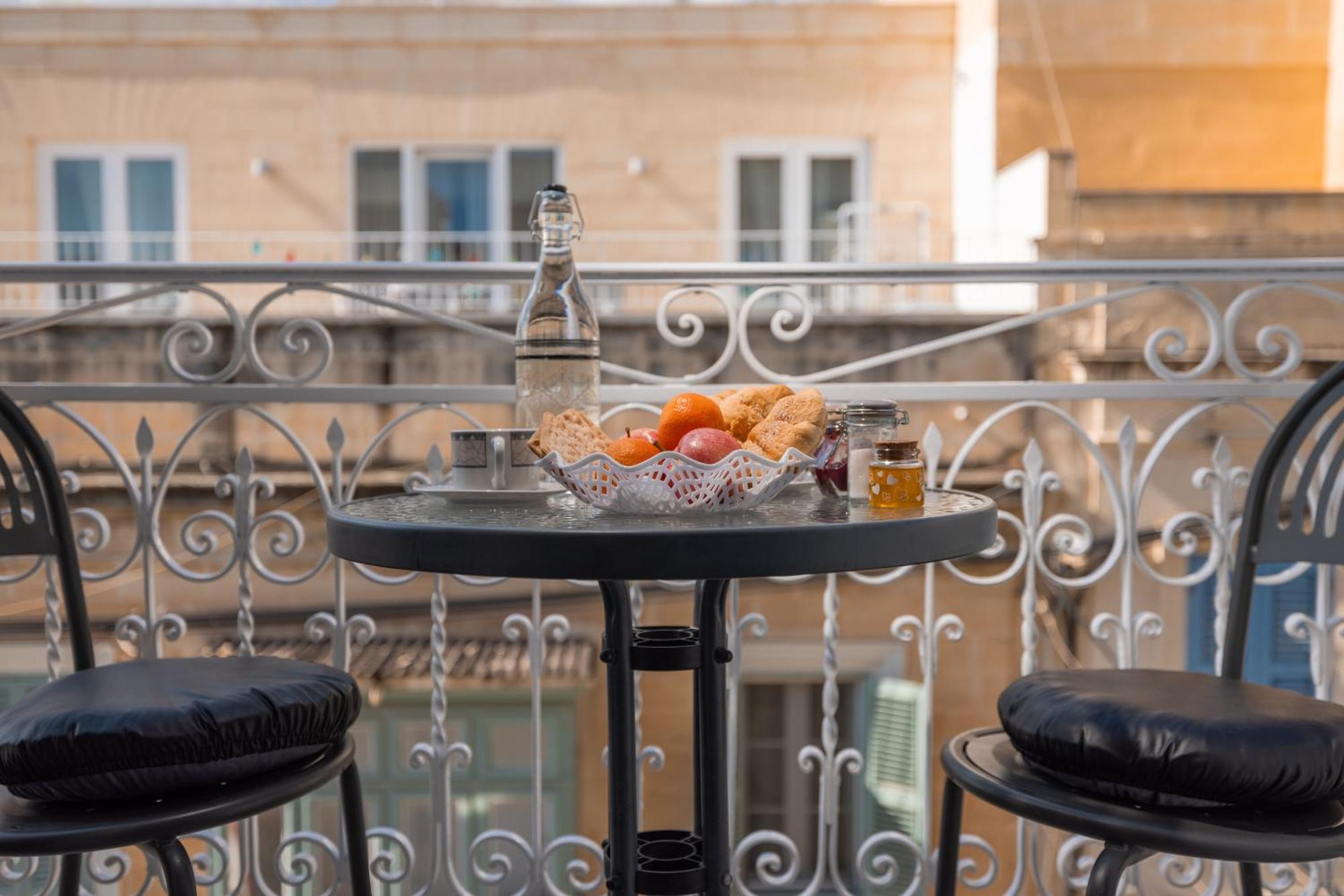 Encanto Townhouse Sliema Eksteriør bilde